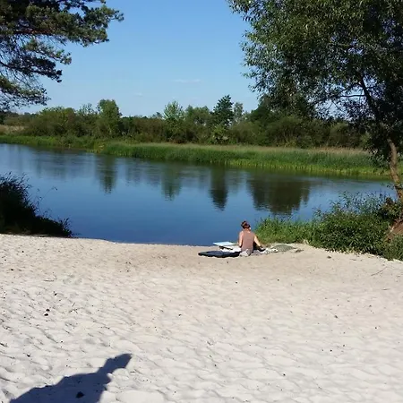 Apartamenty Rodzinne Pilica Park Sulejów Esterno foto