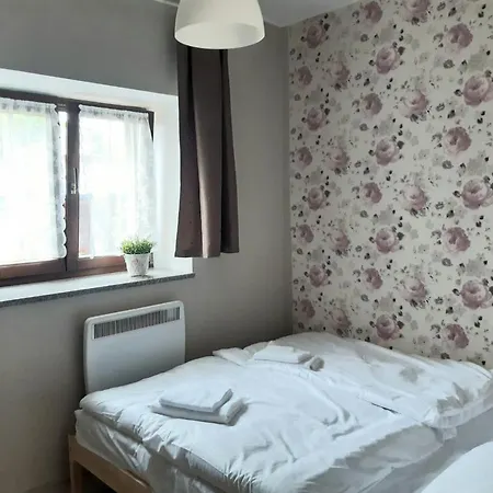 Apartamenty Rodzinne Pilica Park Sulejów Esterno foto